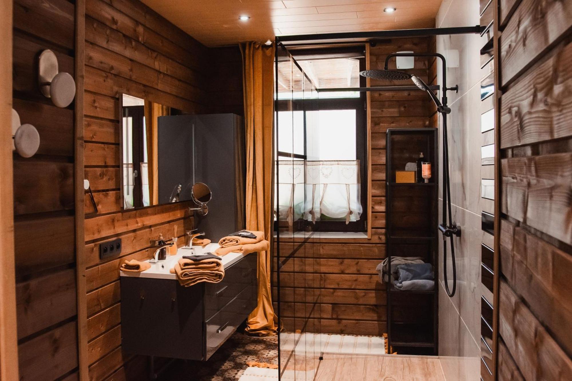 Maison D'Hote Les Notes Endormies Suite Le Refuge Walcourt Εξωτερικό φωτογραφία